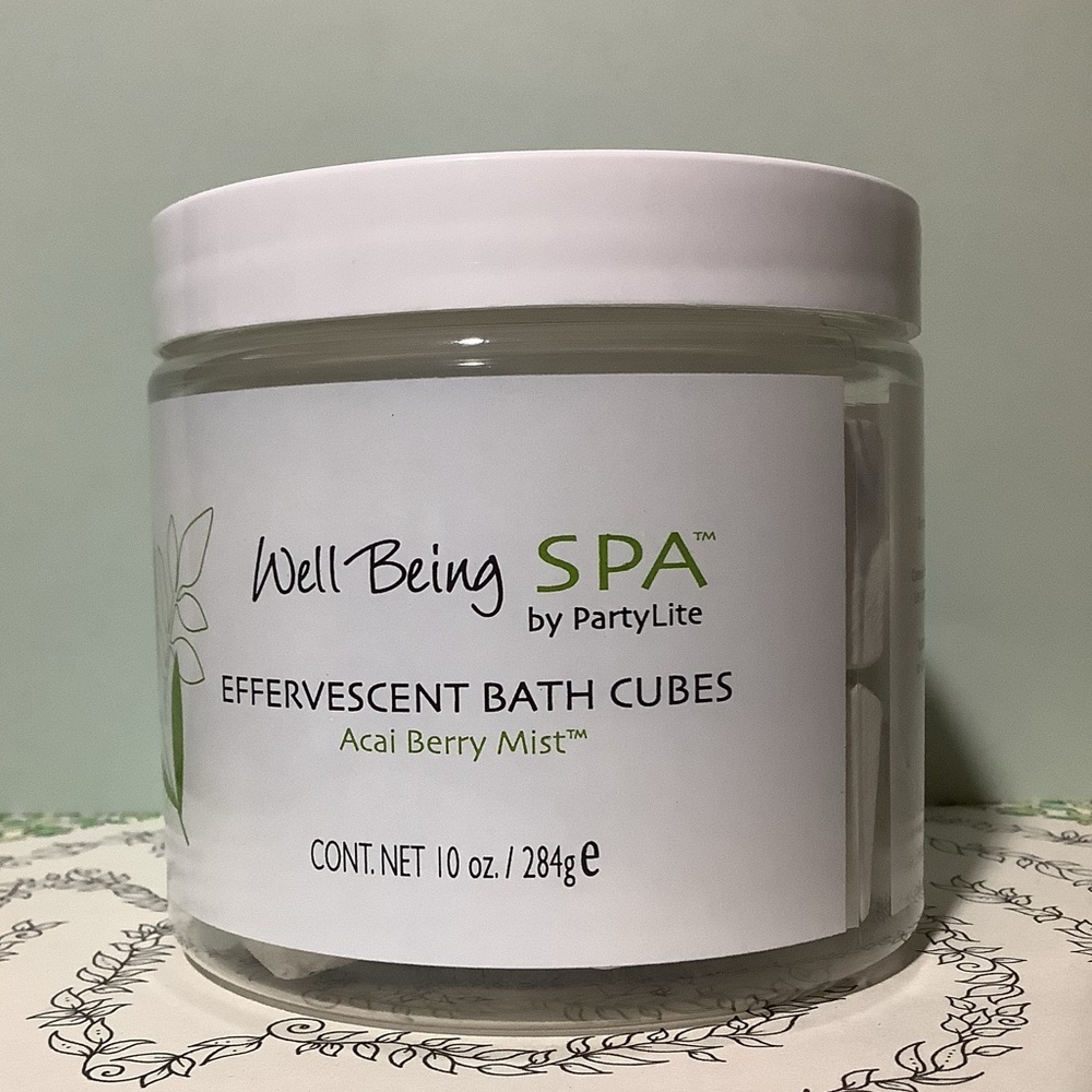 PartyLite Well Being SPA Effervescent Bath Cubes - White - Picture 2 of 4